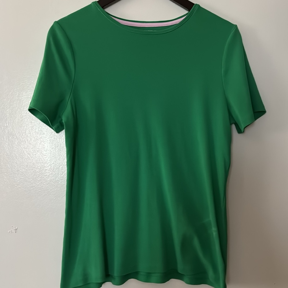 Women’s Kelly green large T shirt